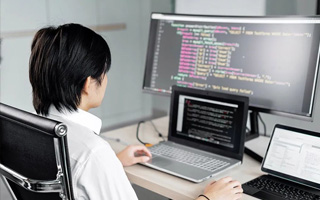 漯河 ,php声明和调用变量的符号是什么？